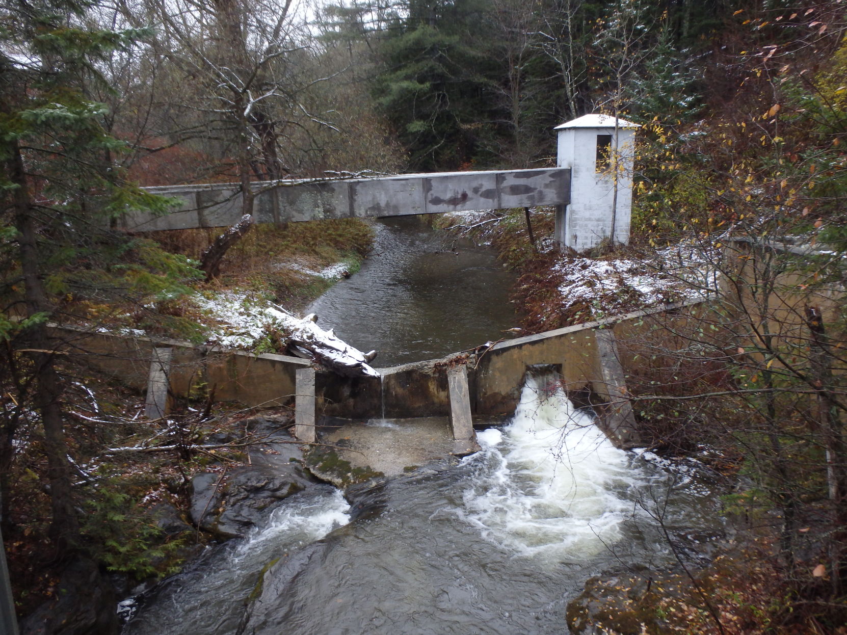W7weir N Danville village.JPG
